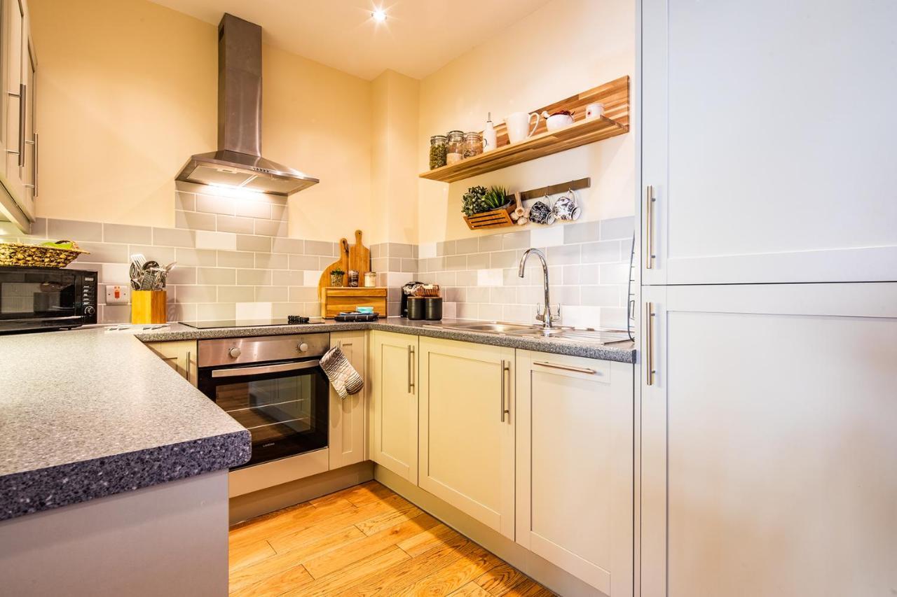 Buxton Centre Cosy Cottage With Free Secure Parking 外观 照片