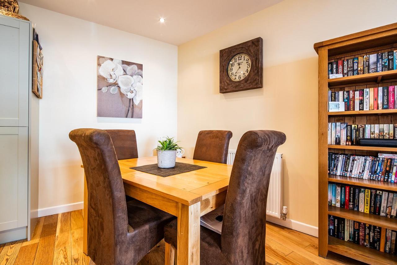 Buxton Centre Cosy Cottage With Free Secure Parking 外观 照片