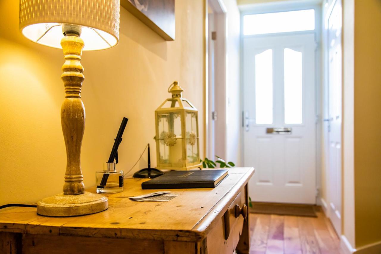 Buxton Centre Cosy Cottage With Free Secure Parking 外观 照片